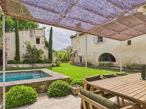 Villa 10 pièces 260 m²