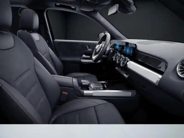 Mercedes Glb 200 d amg line — photo 24