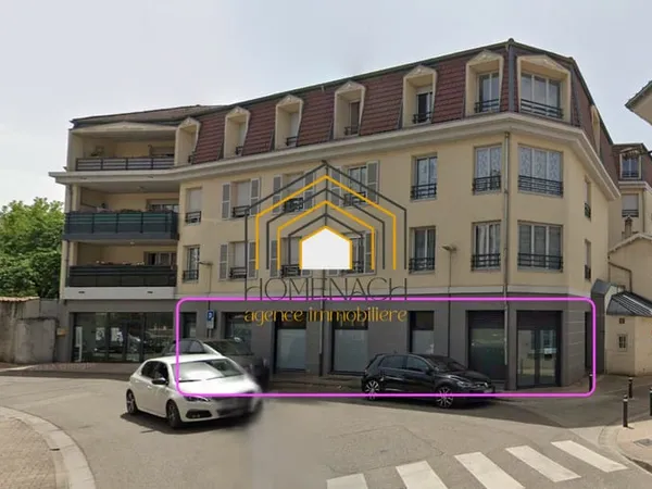 Local professionnel à La Tour-du-Pin 244 m²