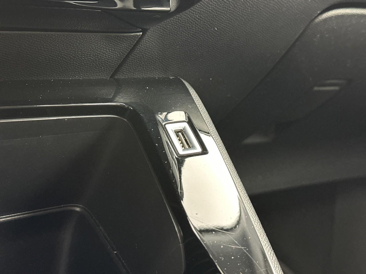 Peugeot 2008 puretech 130 s&s bvm6 style — photo 29