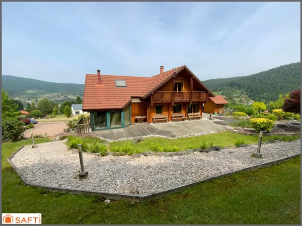 Chalet d'exception avec grand terrain paysagé de 2000 M2 , proximité des pistes et de la nature, emp