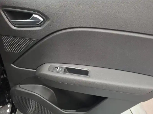 Renault Captur tce 90 ch — photo 29