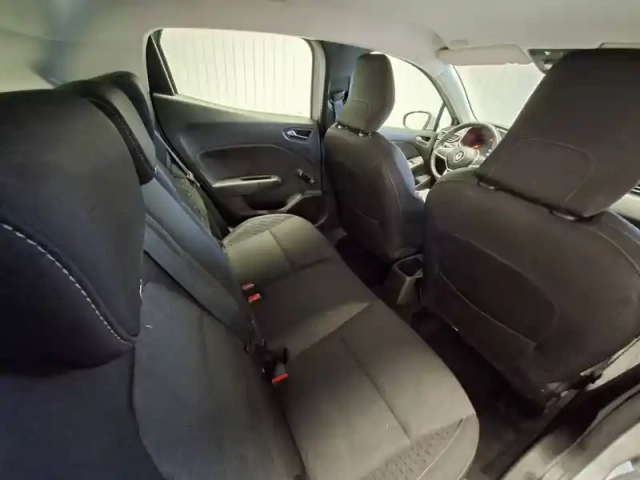 Renault Clio blue dci 85 — photo 26
