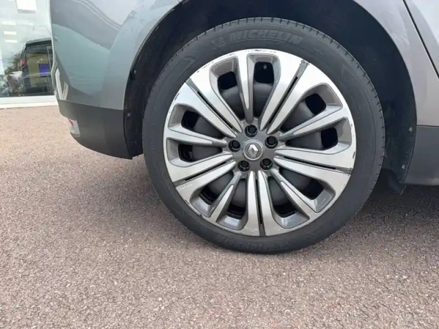 Renault Scenic grand  tce 140 edc — photo 22