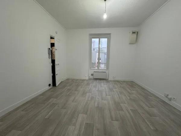 Studio 1 pièce 23 m²