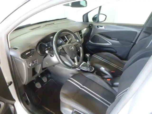 Opel Crossland 1.2 turbo 110ch elegance — photo 12