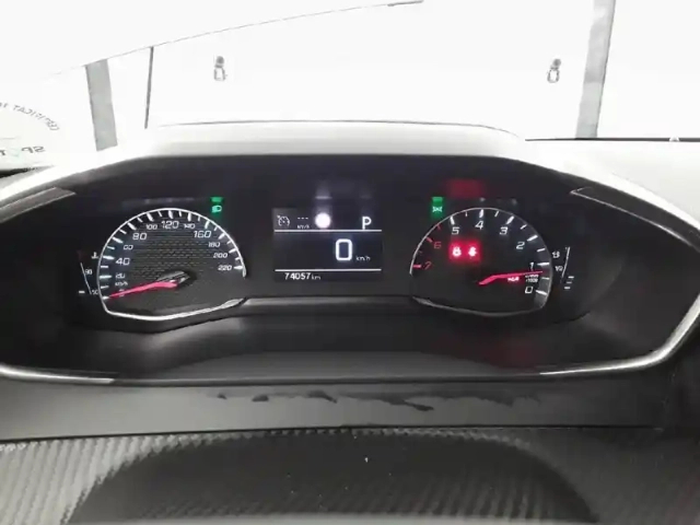 Peugeot 2008 bluehdi 130 s&amp;s eat8 — photo 10