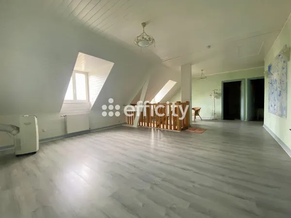 Maison 12 pièces 354 m²