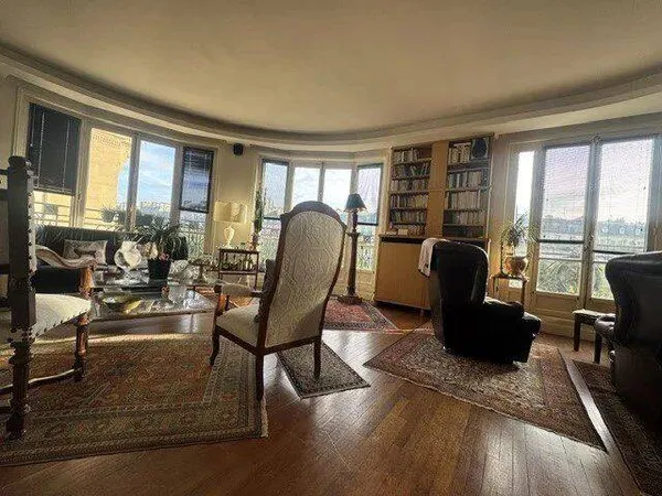 Appartement 6 pièces 137 m²