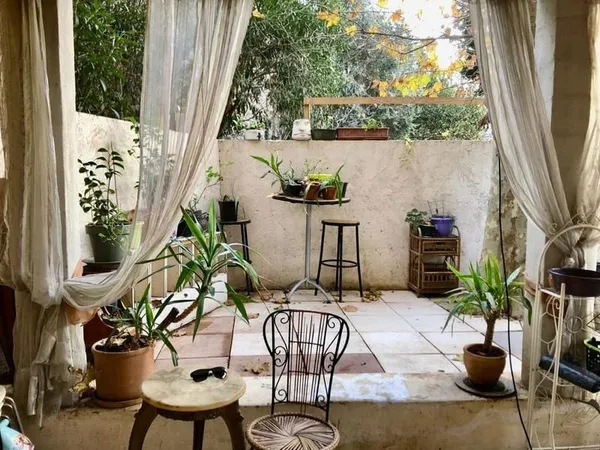 ?AGDE - Appartement de charme 3 pièces avec jardin privatif 40m2 - Proche mer et commodités