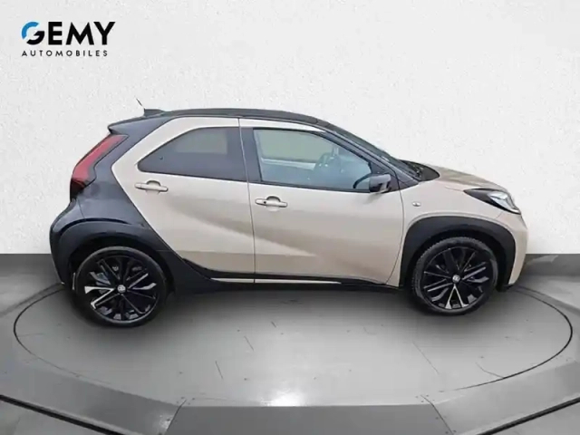 Toyota Aygo X 1.0 vvt-i 72 — photo 4