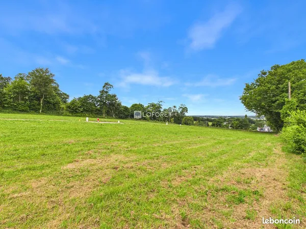 Terrain 701 m² SAINT THOIS