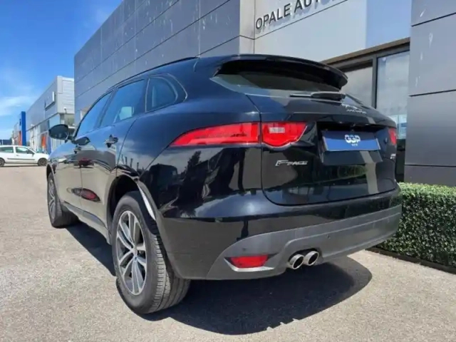 Jaguar F-Pace 2.0d 180ch pure bva8 — photo 2