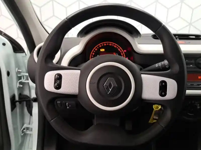 Renault Twingo iii sce 65 - 20 — photo 31