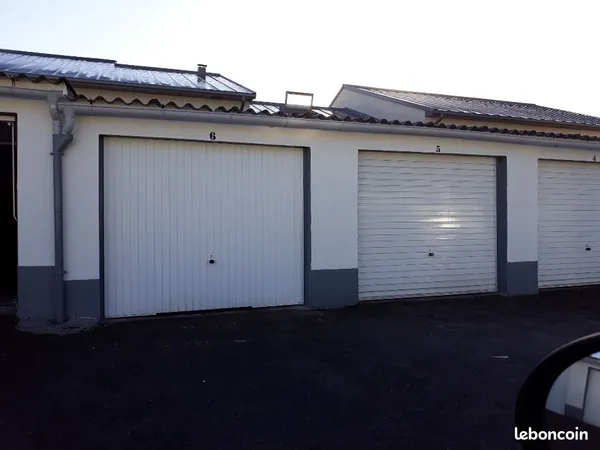 Stationnement Location Vierzon   50€