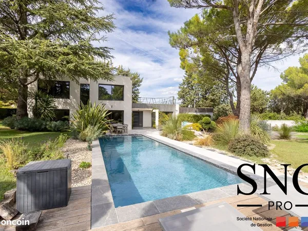 Villa 5 pièces 162 m²