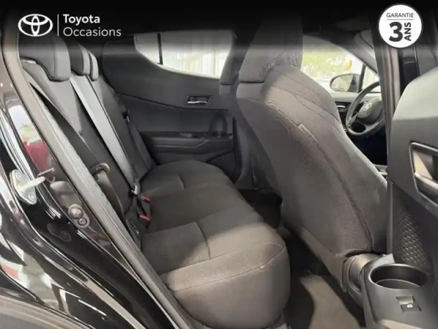 Toyota C-Hr 1.2 turbo 116ch distinctive 2wd — photo 7
