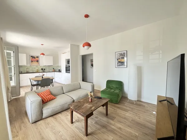 APPARTEMENT T5 PAU / PARKING