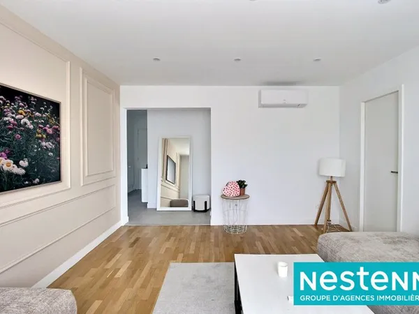 Appartement 3 pièces, dernier étage avec ascenseur, 2 balcons, 69330 MEYZIEU