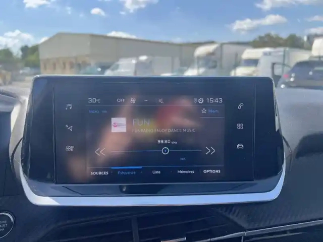 Peugeot 208 puretech 100 s&amp;s bvm6 — photo 14