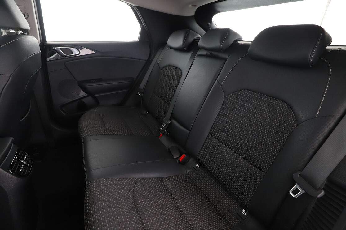 Kia XCeed 1.6 GDi ISG PHEV Active DCT6 — photo 13