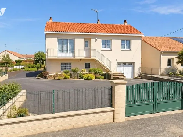 Maison 6 pièces 151 m²