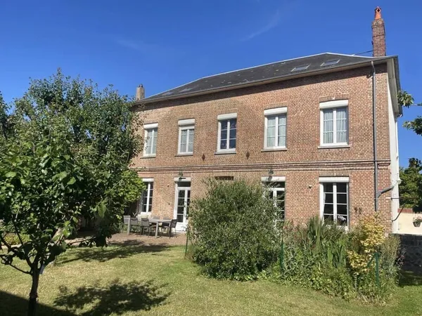 Maison 8 pièces 200 m²