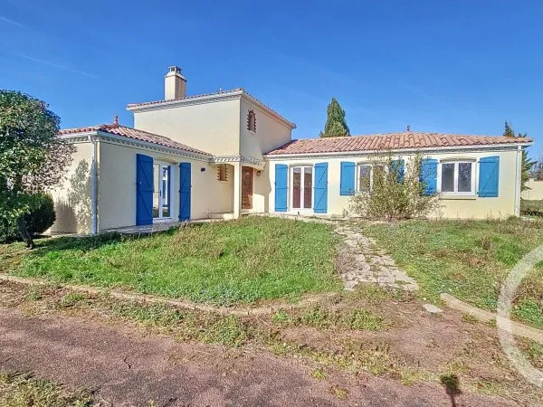 Maison 10 pièces 363 m²