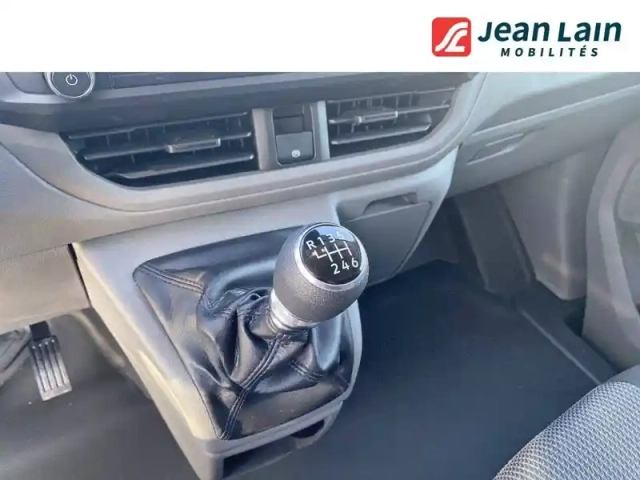 Volkswagen Transporter van l1h1 2.0 tdi 150 bvm6 — photo 13