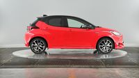 Toyota Yaris 116h Première 5p — photo 4