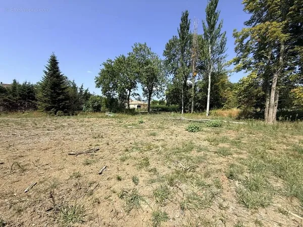 Terrain à bâtir de 2428 m² à CASTELMAUROU (31)