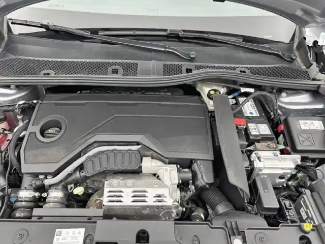 Peugeot 208 hybrid 110 e-dcs6 — photo 32