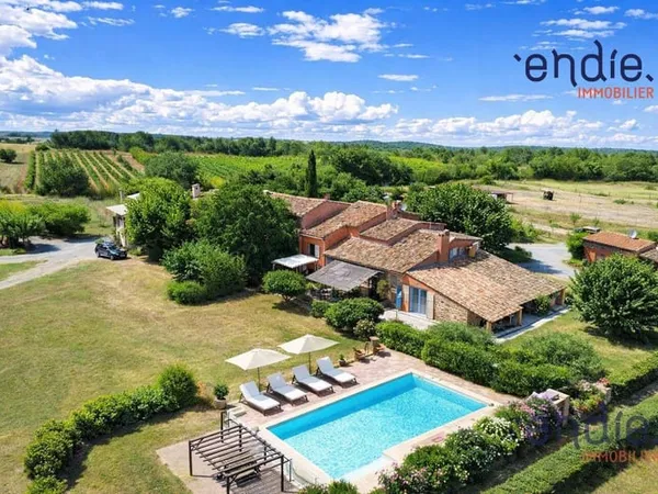 Maison 14 pièces 350 m²