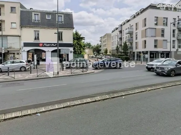 Local commercial 93 m²