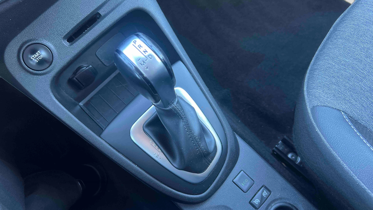 Renault Captur TCe 150 FAP EDC — photo 20