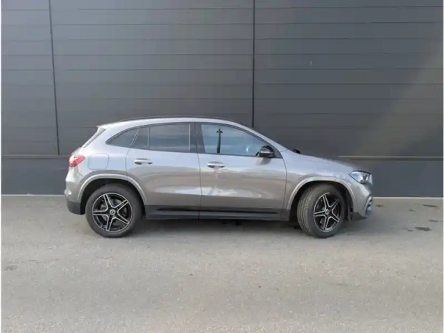 Mercedes Gla 250 e — photo 25