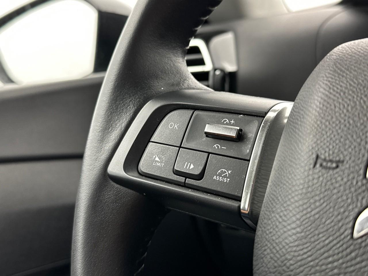 Citroën C4 puretech 100 s&s bvm6 feel — photo 17
