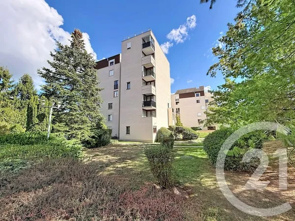 Appartement 4 pièces 74 m²
