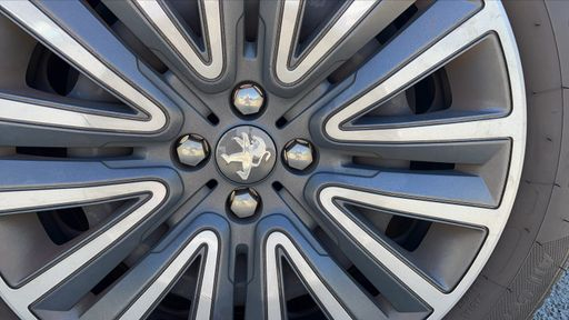 Peugeot 2008 1.6 BlueHDi 75 - Active – 2018 – 99354 km – Diesel – Boîte Manuelle — photo 30