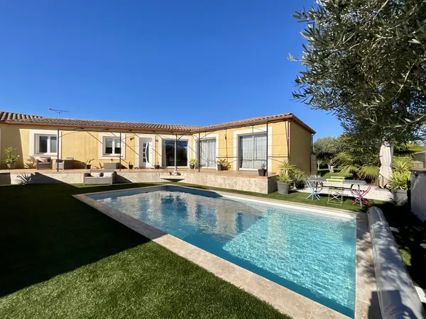 MARSEILLAN LES MOUGÈRES - VILLA DE PLAIN-PIED AVEC PISCINE