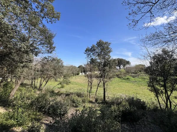 Terrain en individuel 830 m²