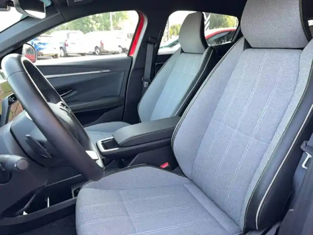 Renault Megane e-tech 220 ch autonomie confort ac7 — photo 9