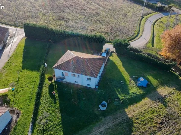 Maison á la campagne