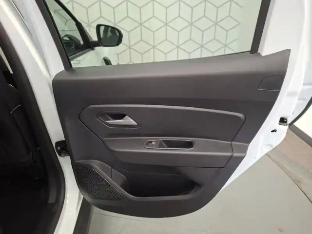 Dacia Duster blue dci 115 4x2 — photo 18