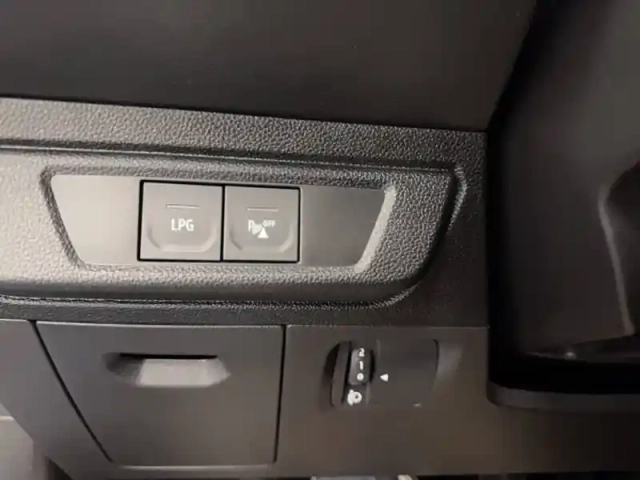 Dacia Sandero eco-g 100 - 22 — photo 44