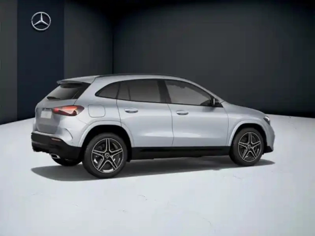 Mercedes Gla 250 e hybrid eq amg line — photo 42