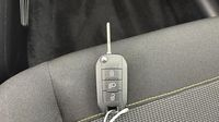 Citroen C3 1.2 PureTech 83ch S&S MAX — photo 16