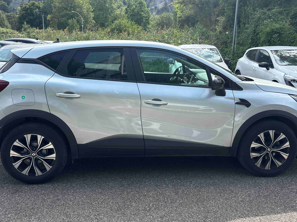 Renault Captur TCe 90 — photo 6