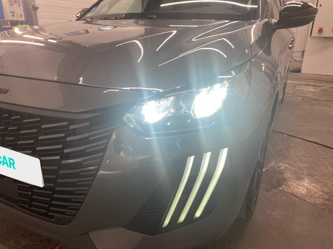 Peugeot 208 100 s&s bvm6 allure — photo 29