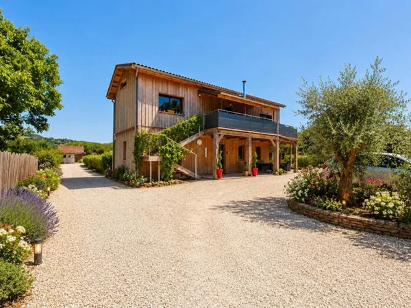 Propriété d'exception avec maison + Gîtes